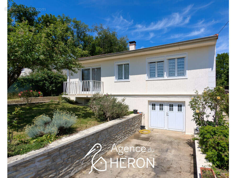 Maison à FAY-LES-NEMOURS