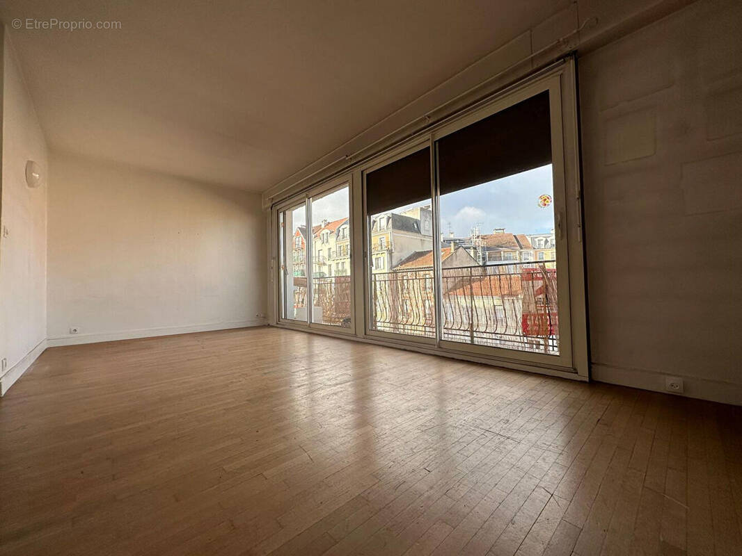 Appartement à LIVRY-GARGAN