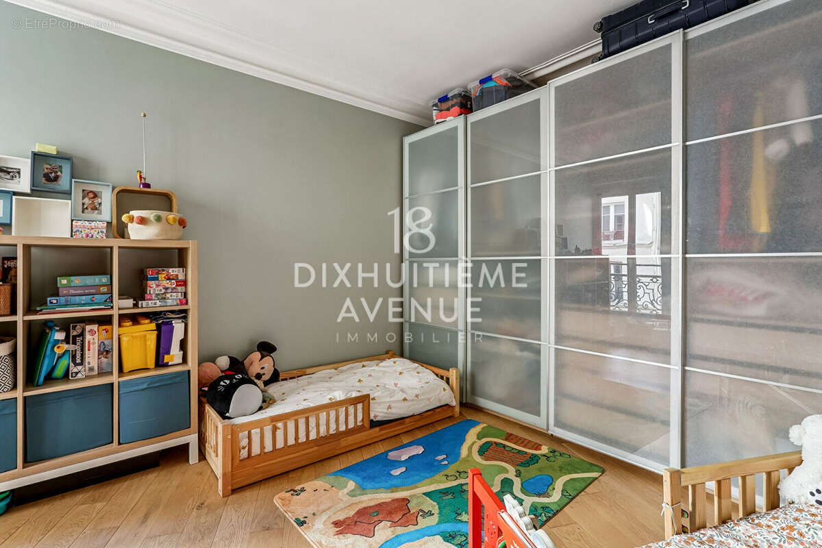 Appartement à PARIS-18E