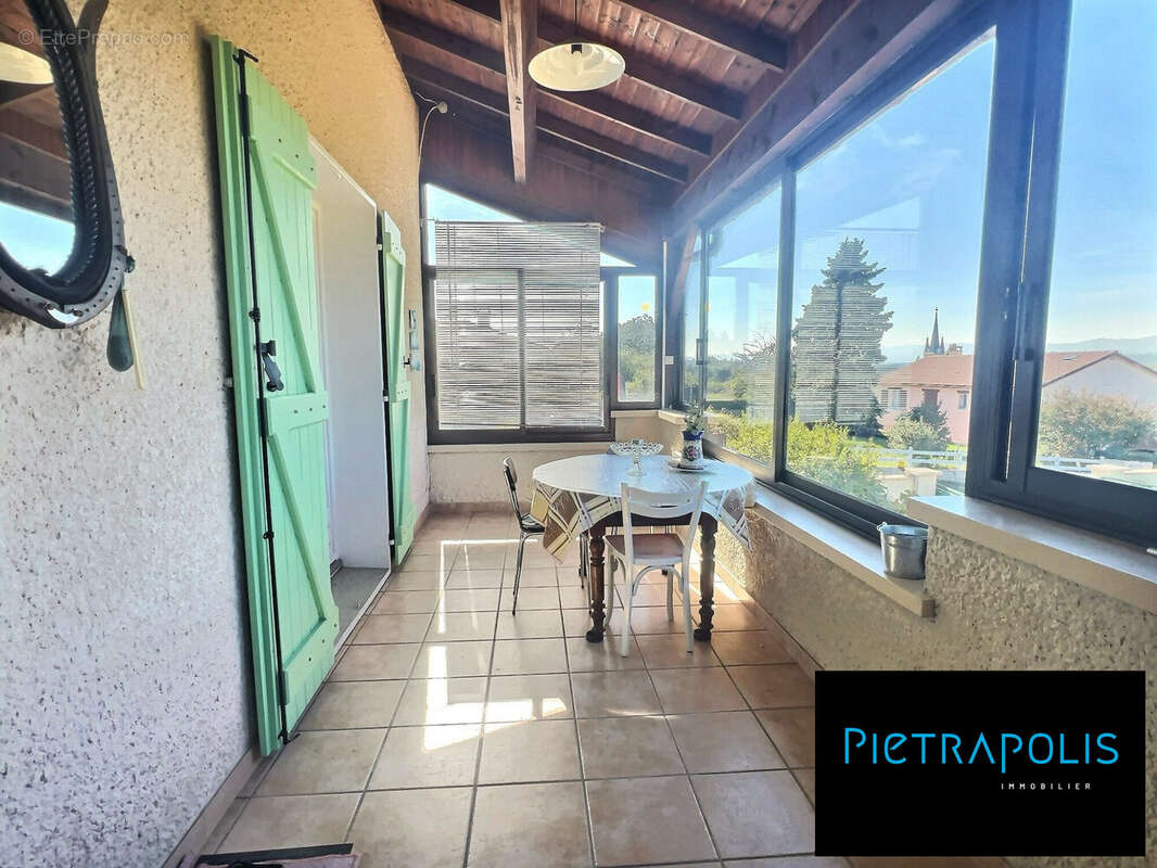 Maison à MONTMERLE-SUR-SAONE