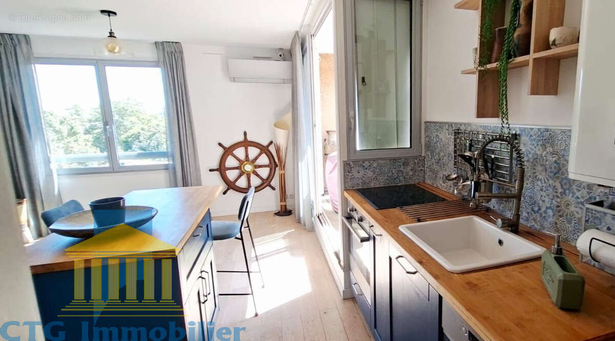 Appartement à MARSEILLE-8E
