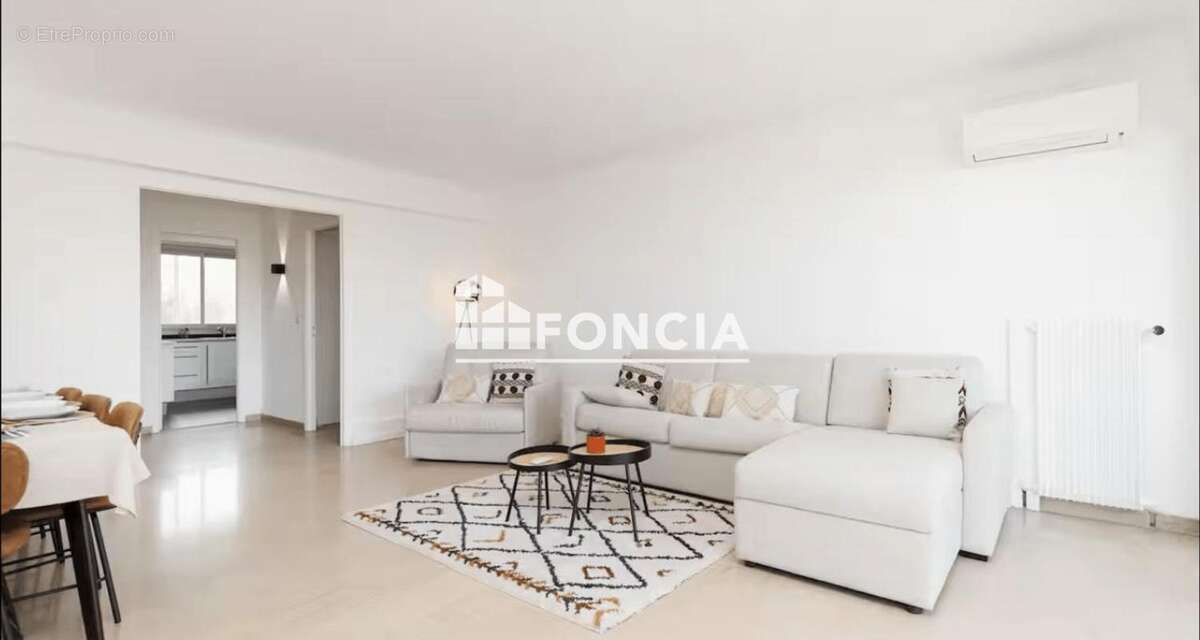 Appartement à LE CANNET