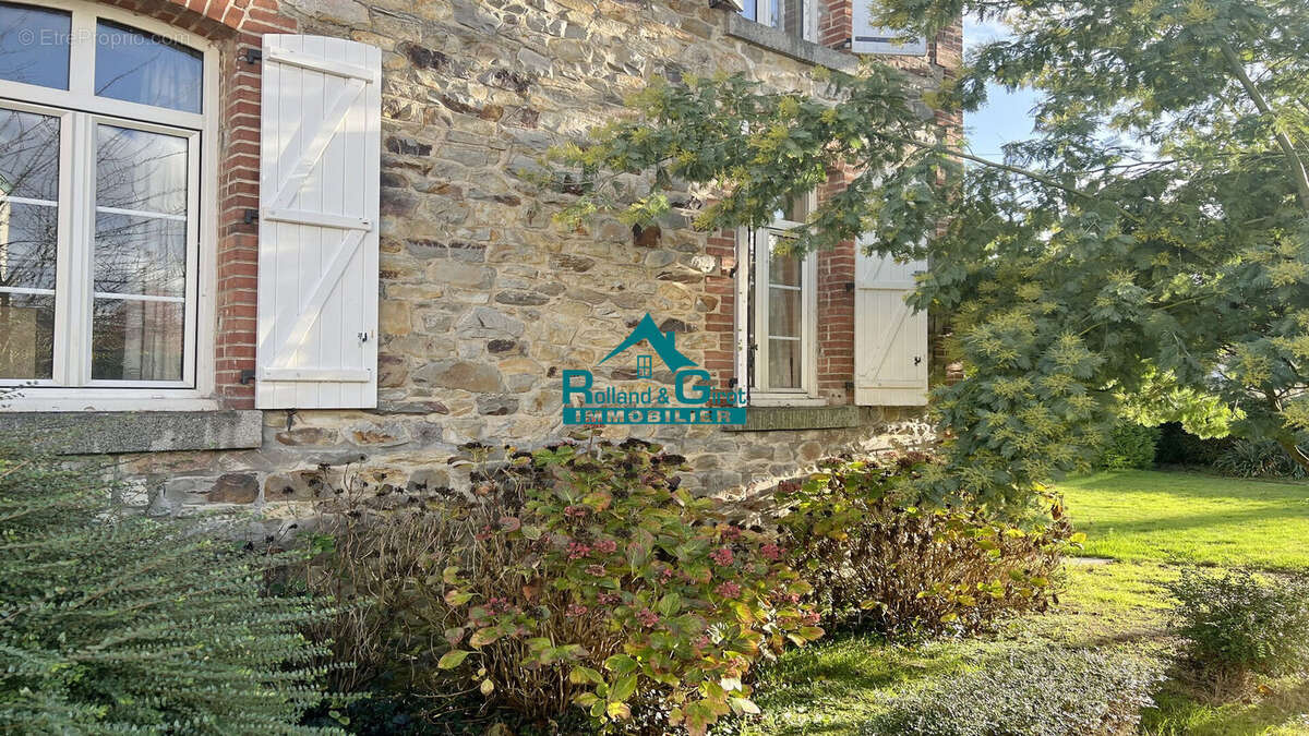 Maison à NOYAL-SUR-VILAINE