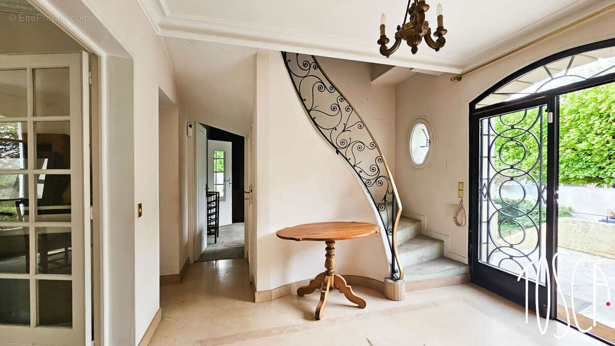 Maison à THIAIS
