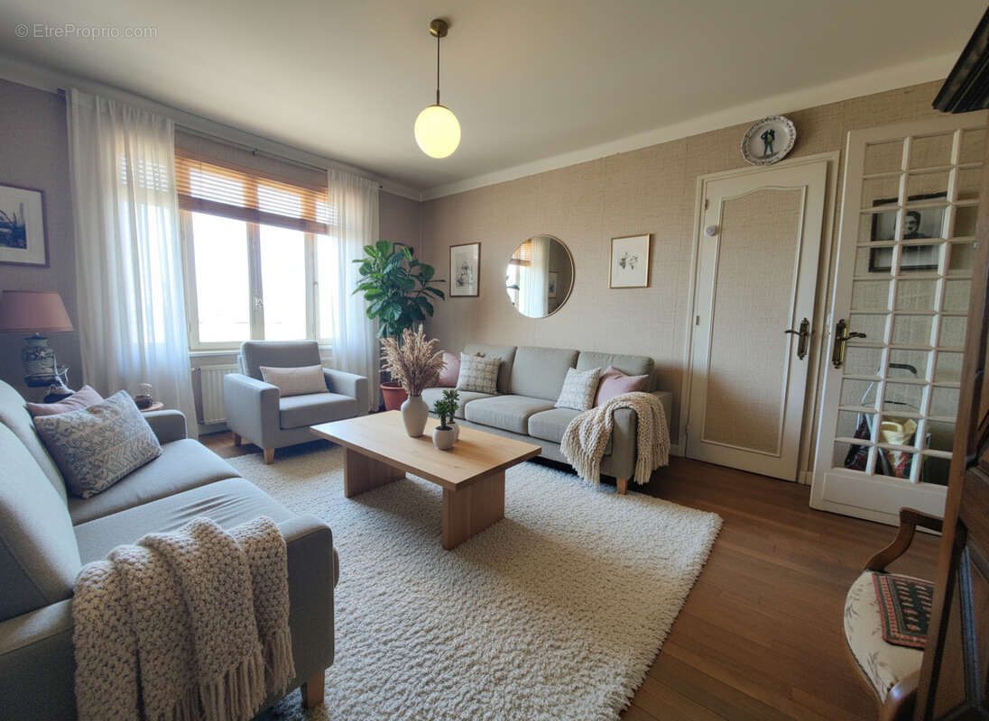 T2 ou T3 - Emplacement premium - ascenseur, cave + chambre de bonne - photo 2