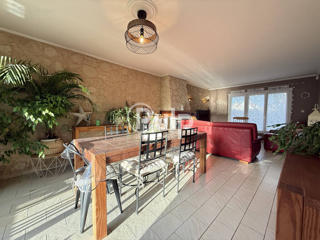 Maison à HENIN-BEAUMONT