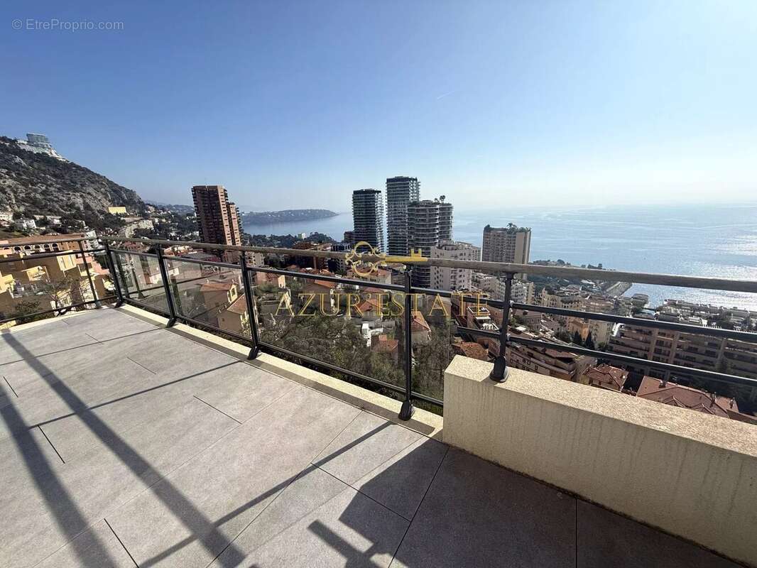 Appartement à BEAUSOLEIL