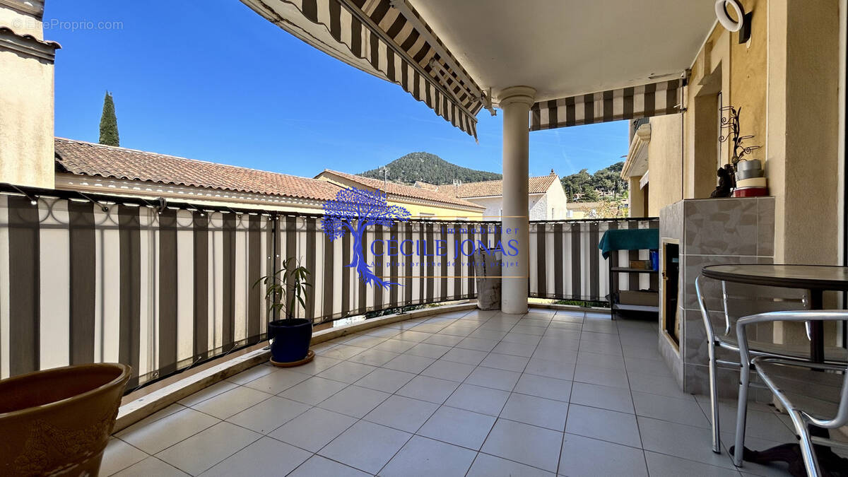 Appartement à CARQUEIRANNE
