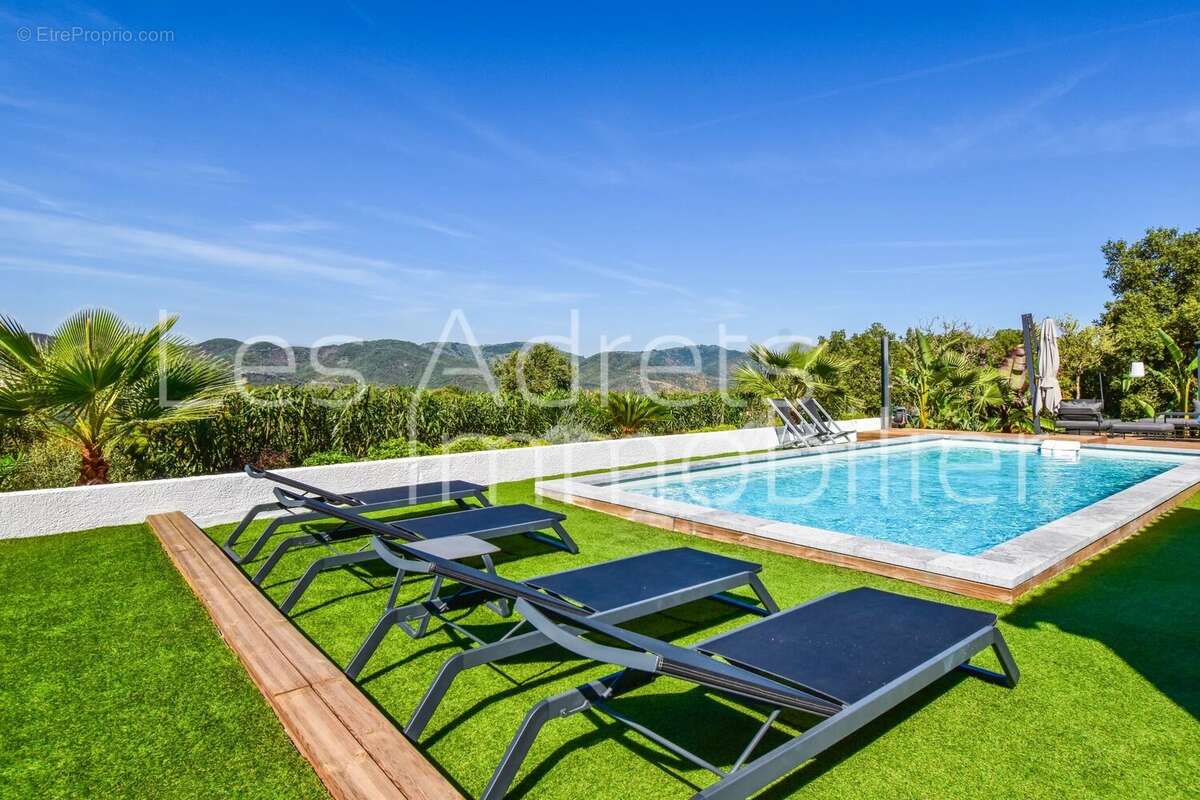 Maison à LES ADRETS-DE-L&#039;ESTEREL