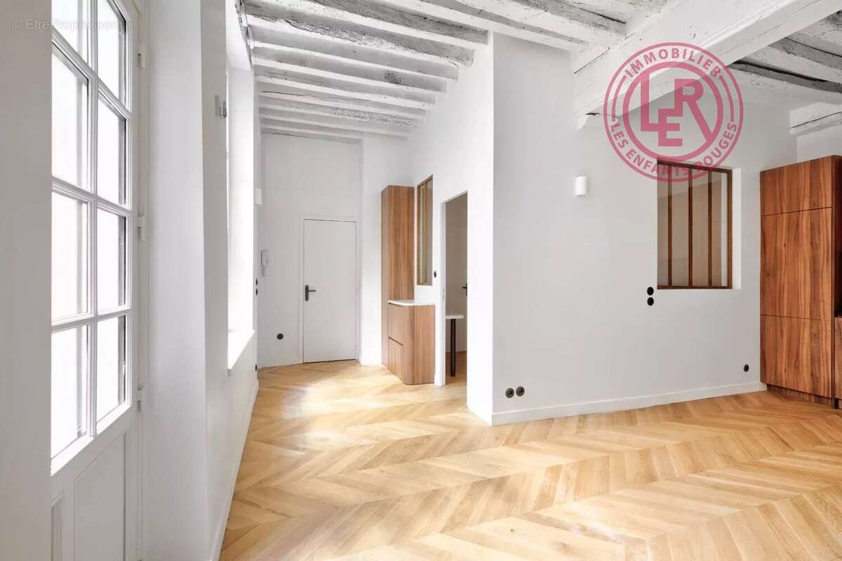 Appartement à PARIS-4E