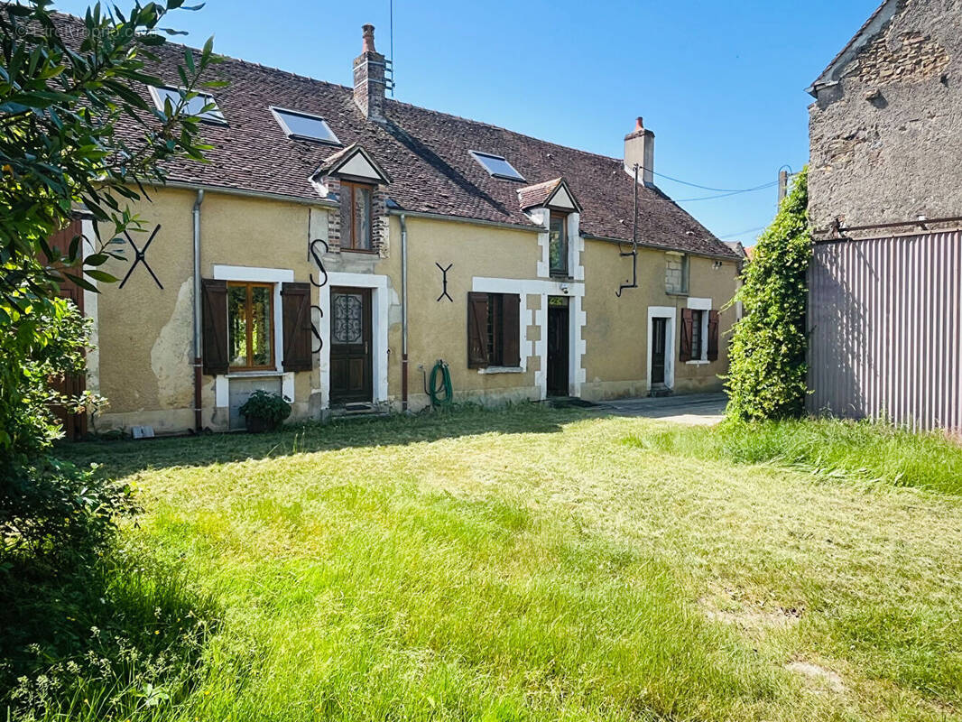Maison à BLEIGNY-LE-CARREAU
