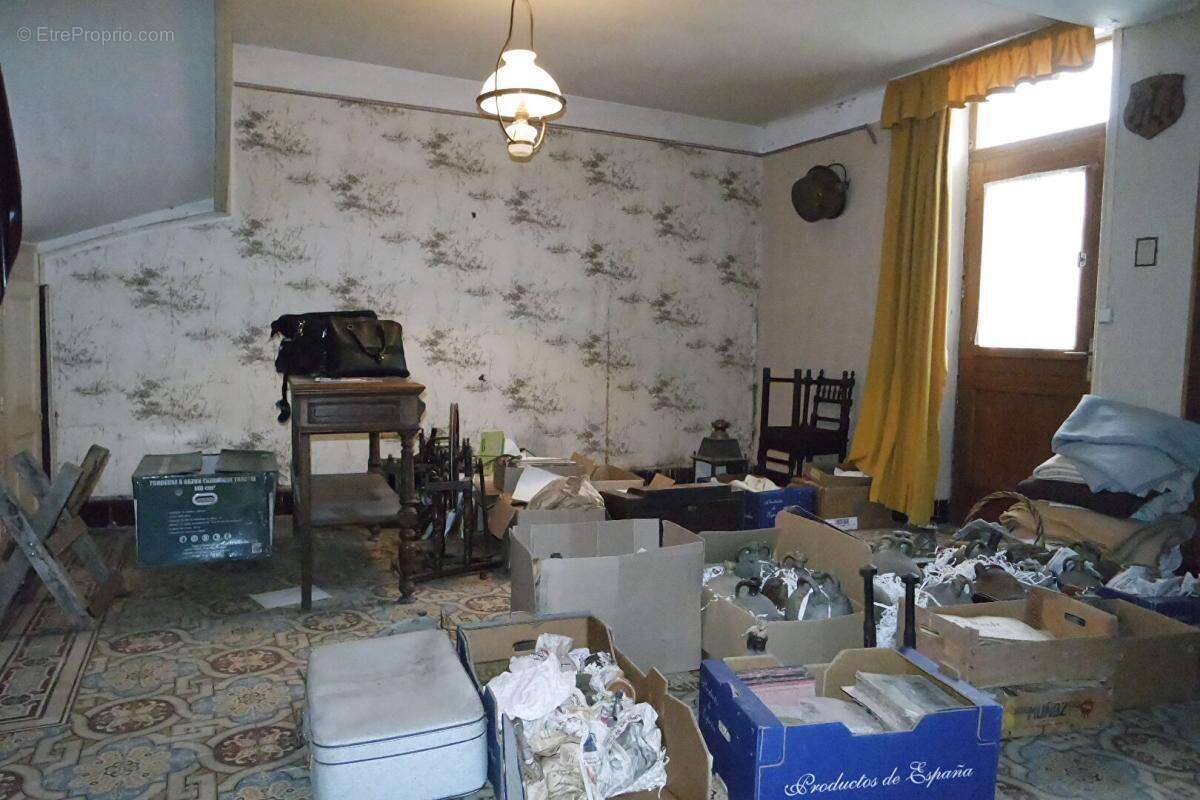 Sainte solange immeuble a renover de 140m² - photo 7