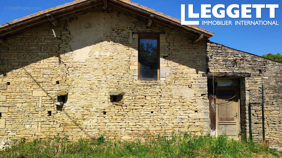 Maison à LEZAY