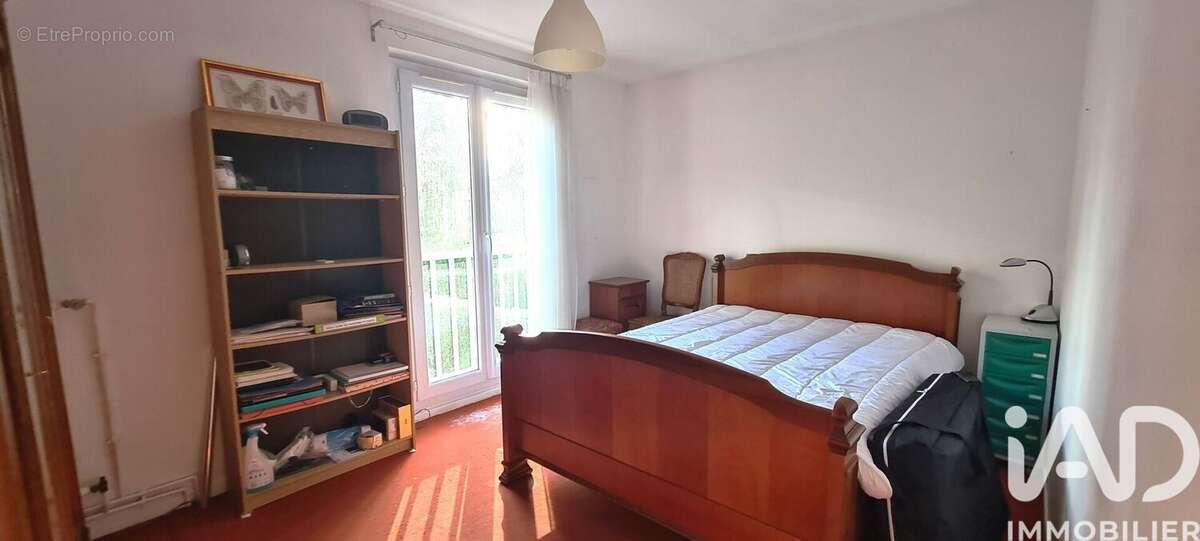 Maison 100 m² à Savigny-Le-Temple  - photo 9