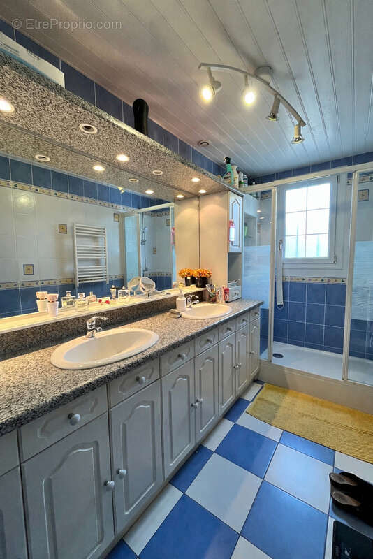 Maison à TREMENTINES