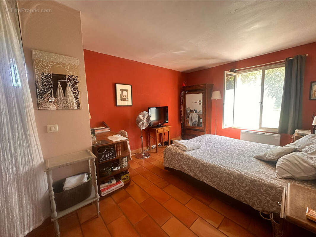 Maison à MORIERES-LES-AVIGNON