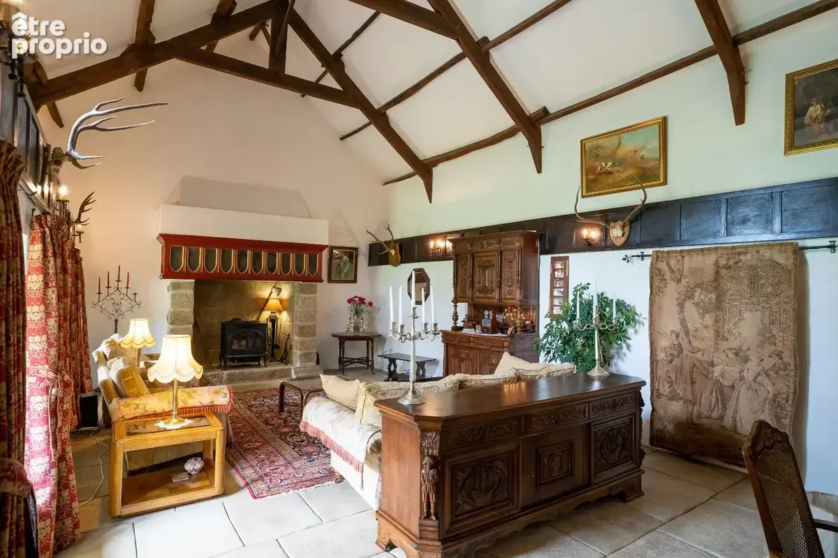 Propriété de caractère en Bretagne avec grand gîte, piscine et 1,6 hectare  résidence principale et potentiel de revenus près d - photo 4