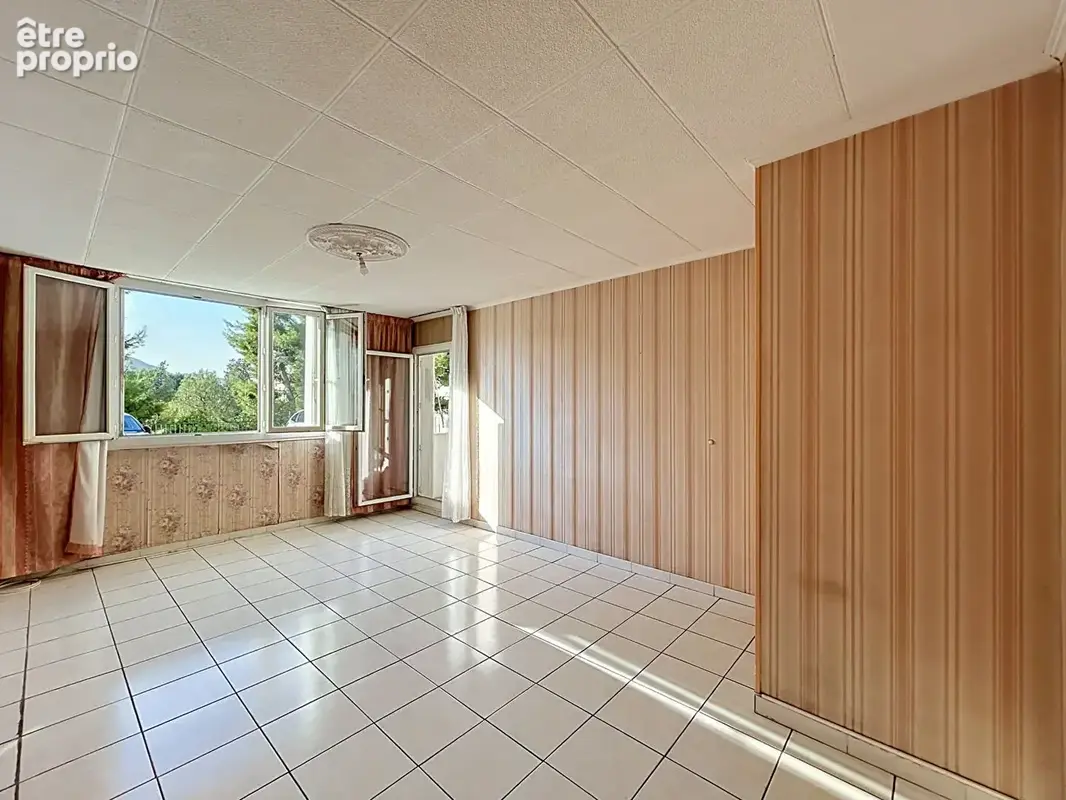 Appartement à MARSEILLE-11E