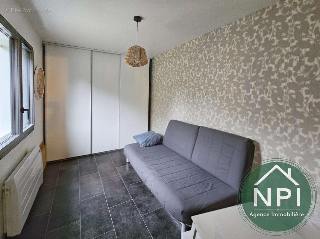 Maison à VAUX-LE-PENIL