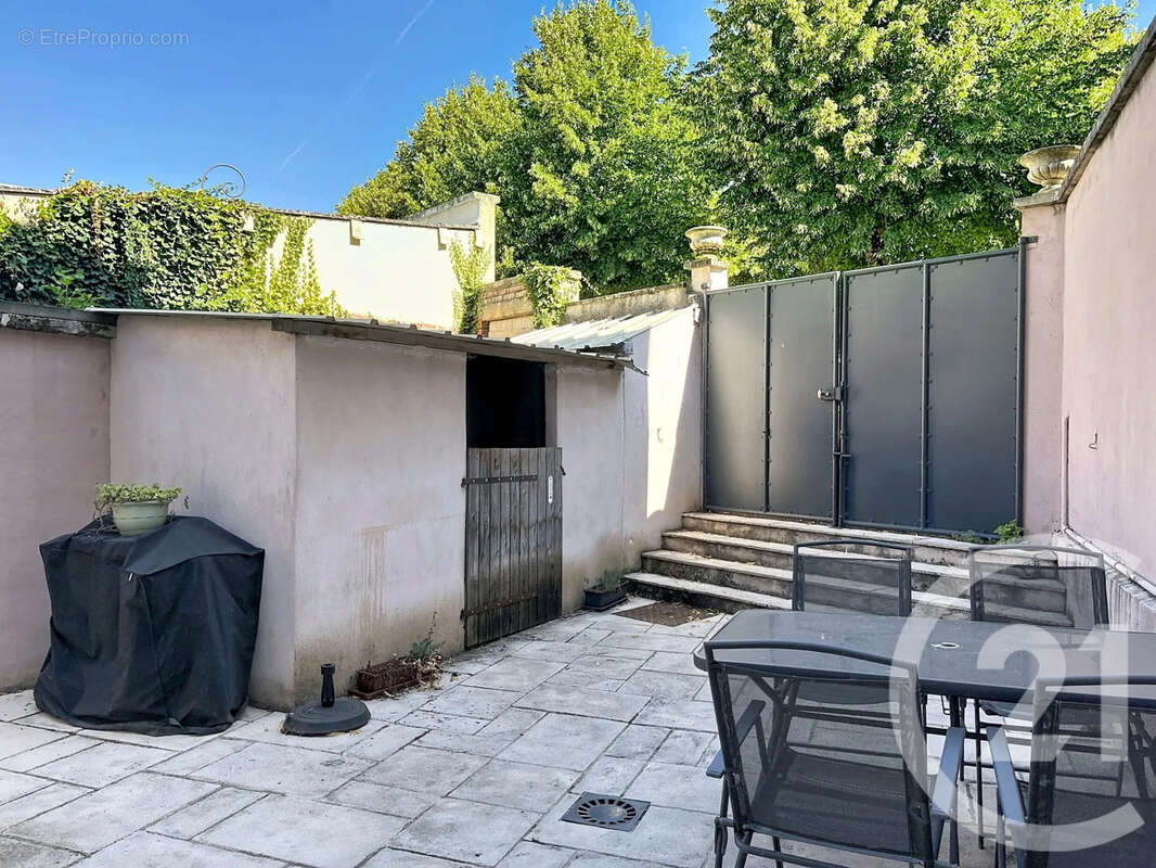Maison 140 m² à Vertus  - photo 3