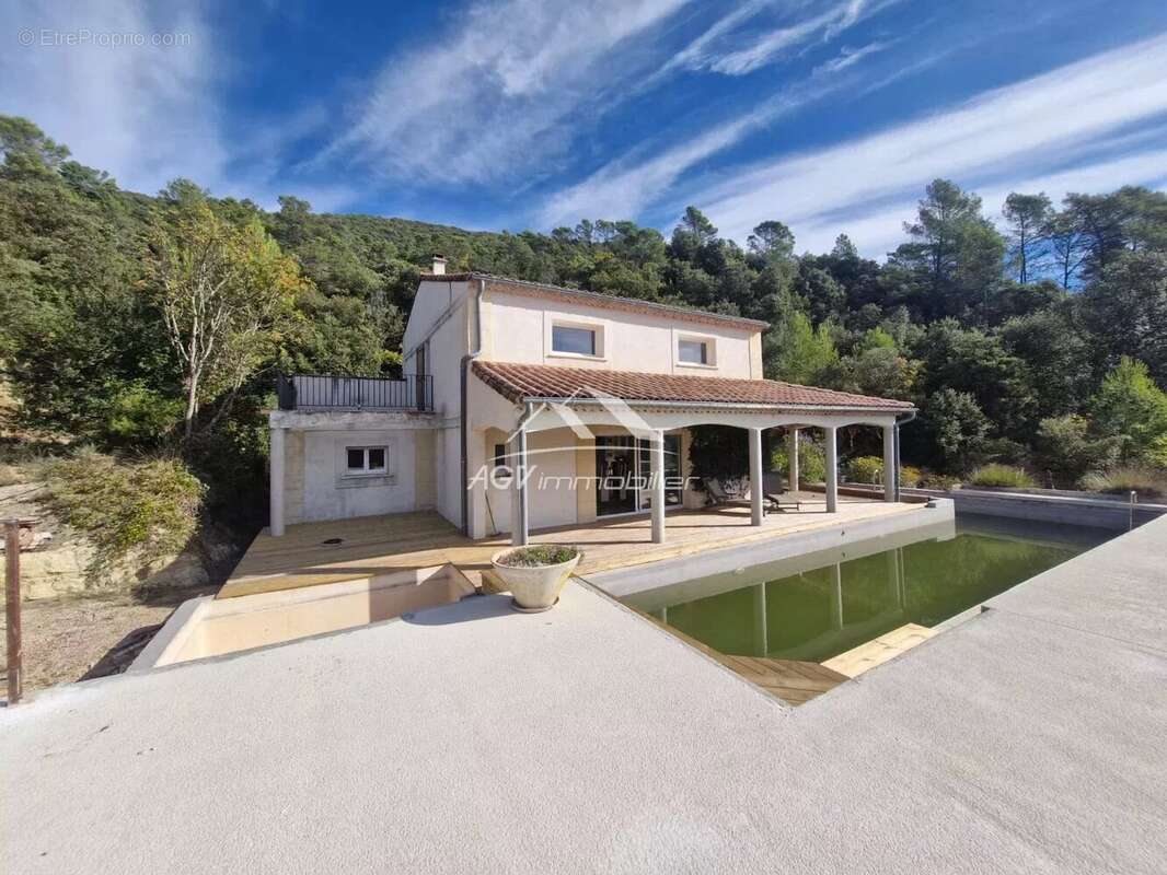 Maison à SAINT-FLORENT-SUR-AUZONNET