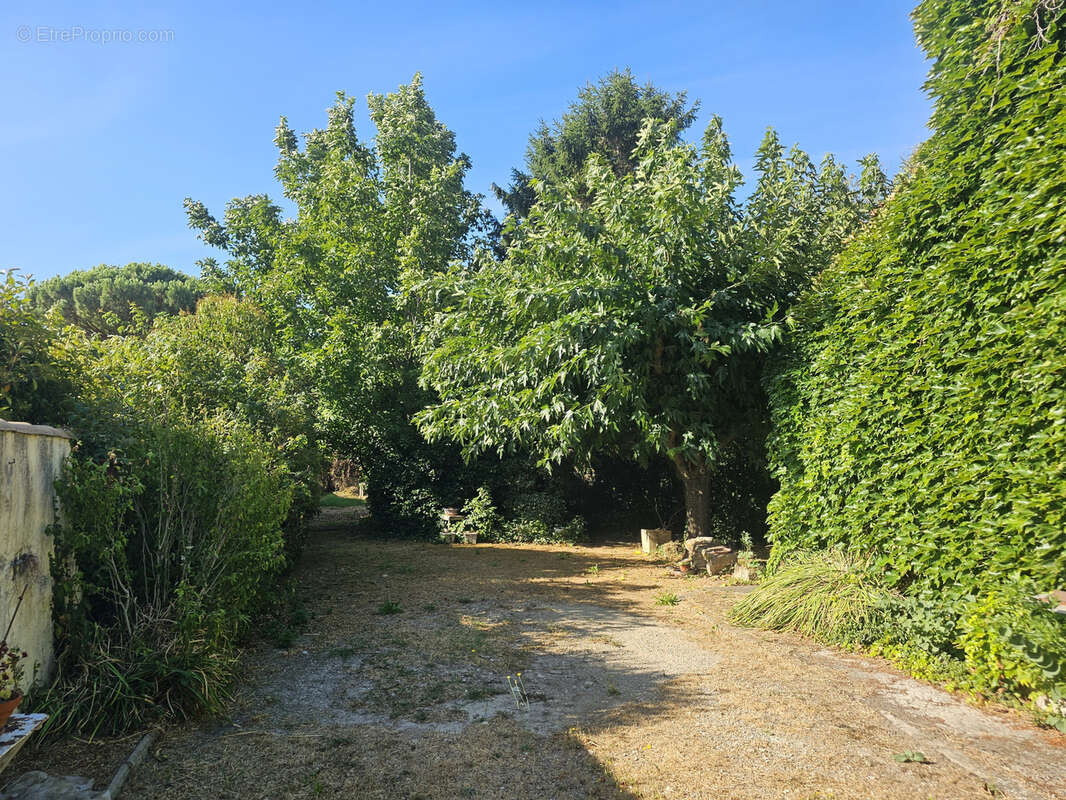 MAISON DE 112 M2 env sur 767 m2 de terrain - photo 4