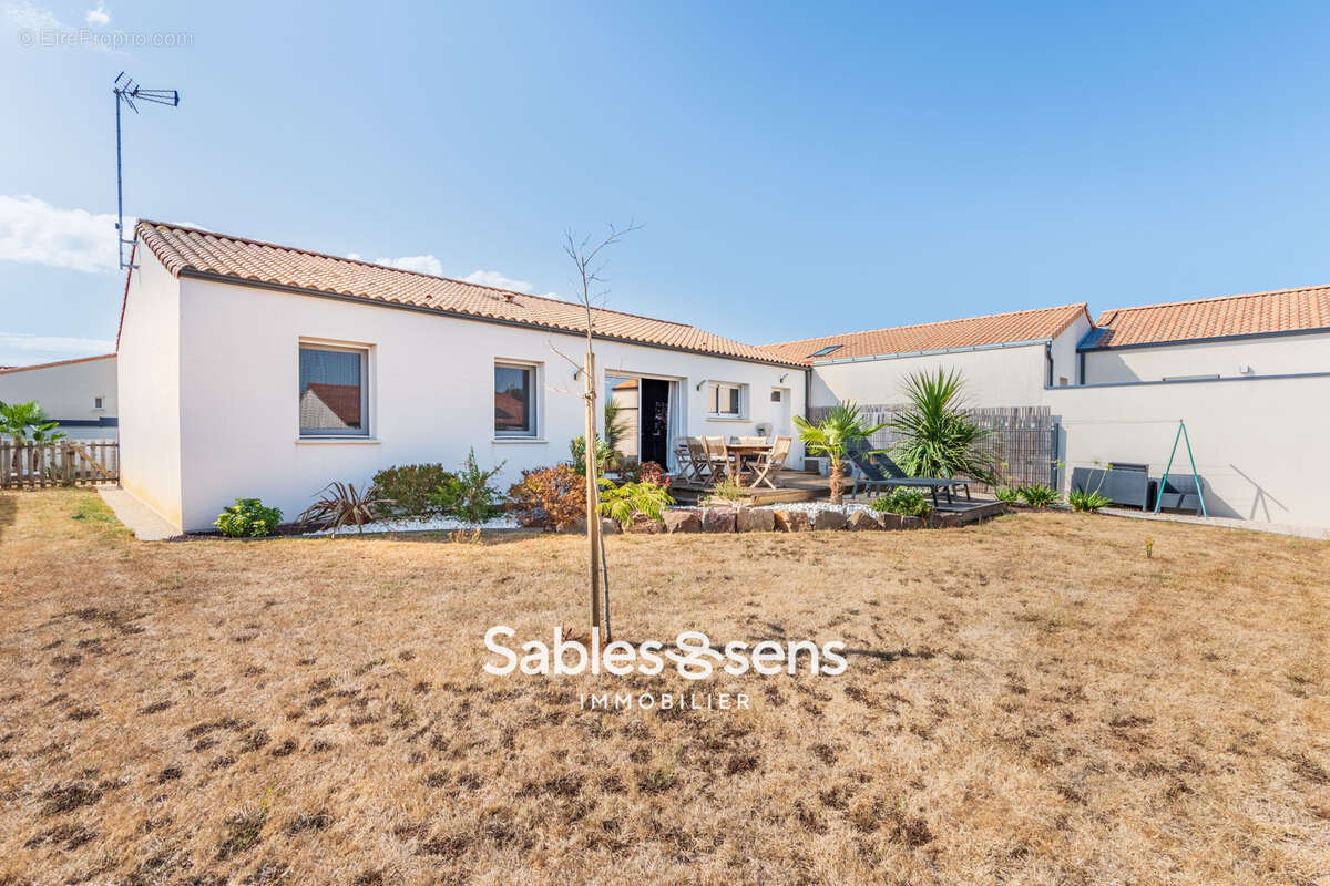 Maison T4 de plain-pied sur la commune des Achards - photo 14