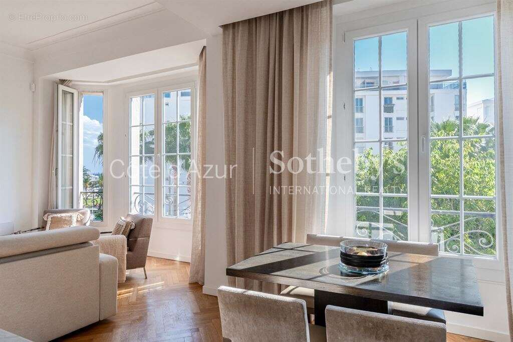 Appartement à CANNES