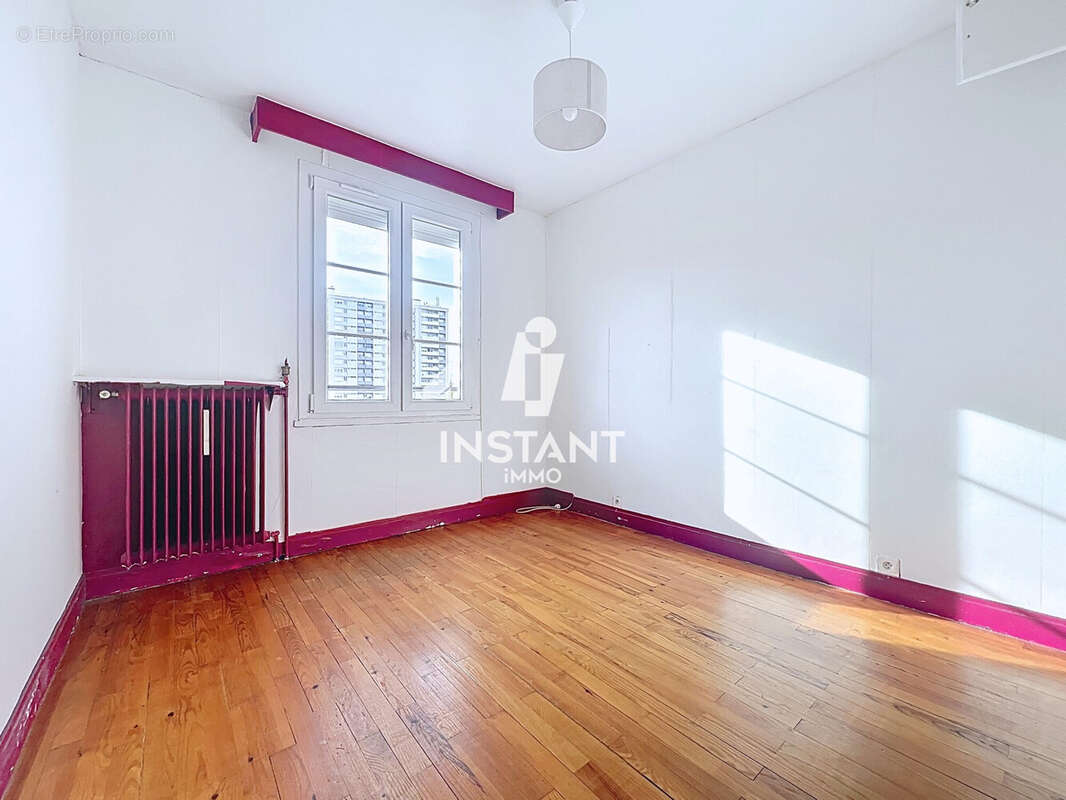 Chambre - Appartement à VITRY-SUR-SEINE