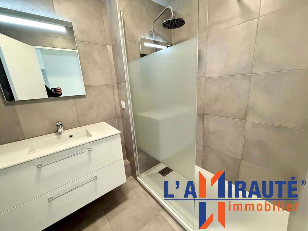 Appartement à SARTROUVILLE