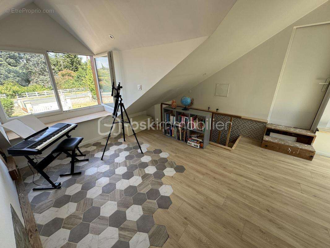 Maison familiale de 162m²- terrain de 1829m² - photo 12
