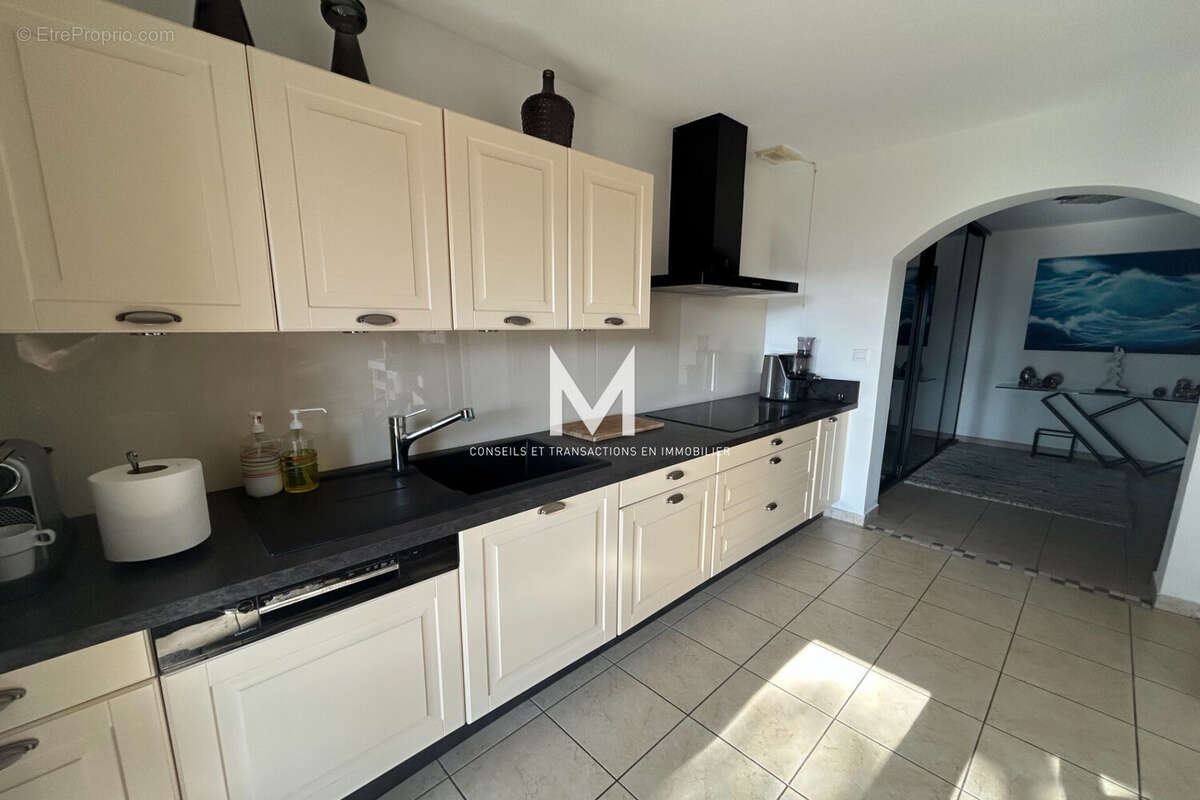 Maison 101 m² à Sainte-Maxime  - photo 4