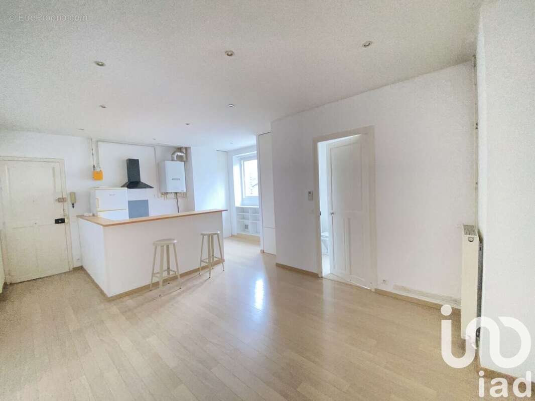 Photo 2 - Appartement à SURESNES