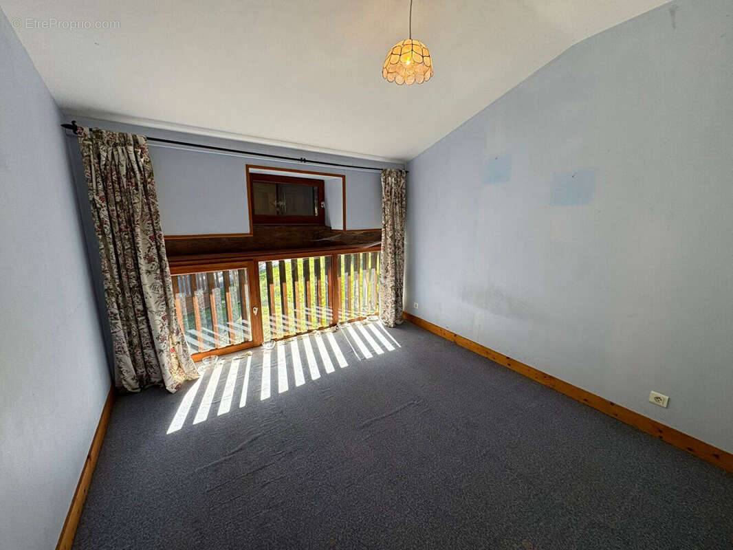 Maison à BUSSIERE-POITEVINE