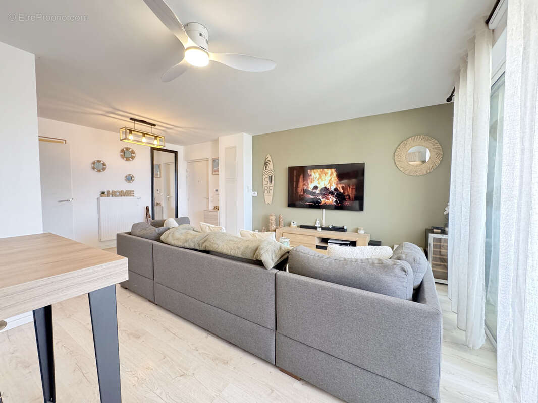 Appartement à MAUGUIO