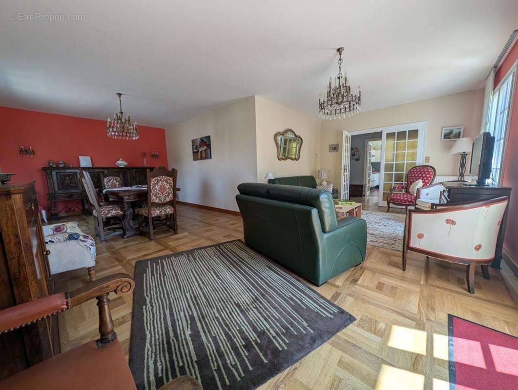 Maison à BEAUREPAIRE