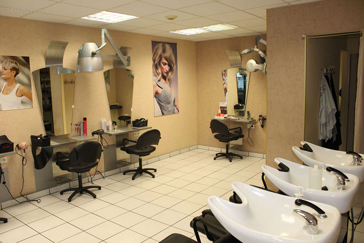 Commerce à TREMUSON