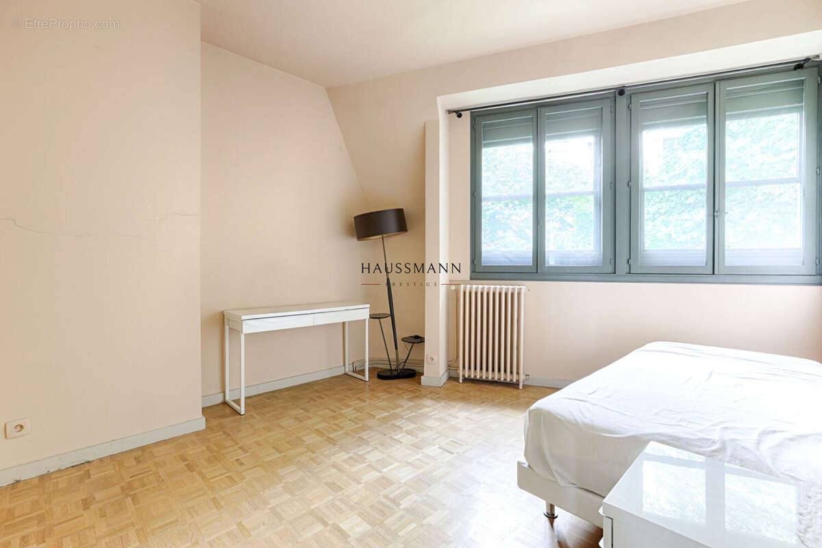 Maison à PARIS-18E