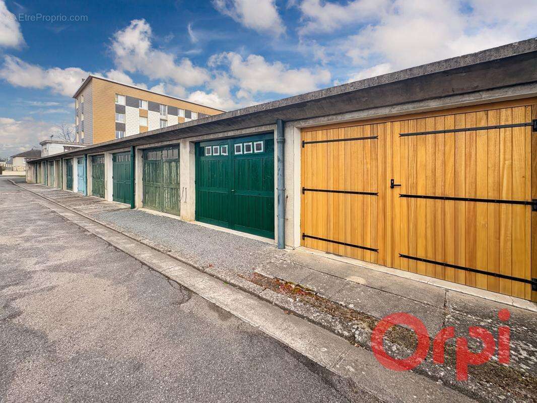 Appartement à SAINT-AMAND-MONTROND