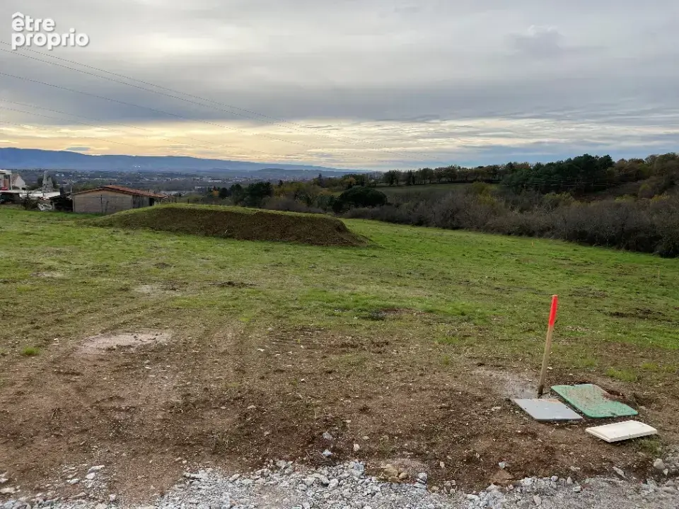 Terrain à BURLATS
