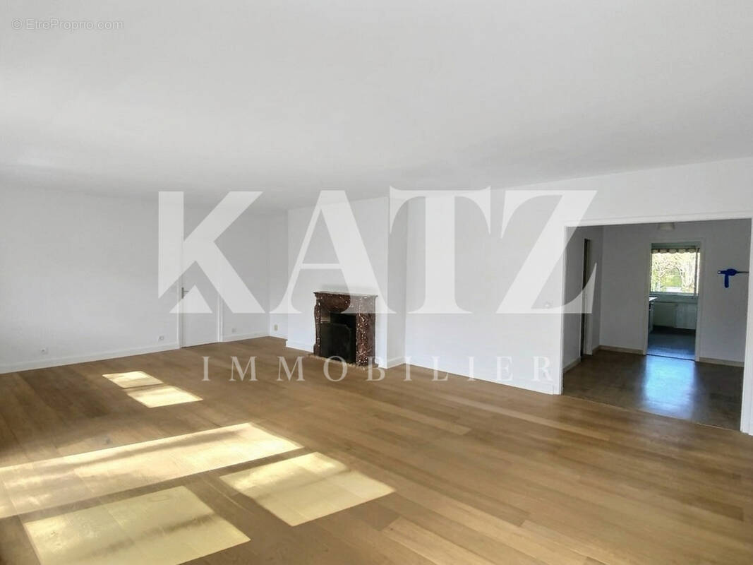 Appartement à VAUCRESSON