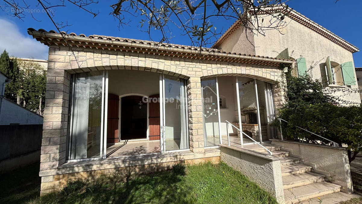 Maison à PIERRELATTE