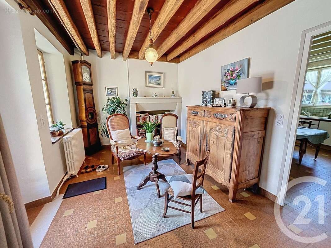 Maison à SAINT-LOUP-DE-NAUD