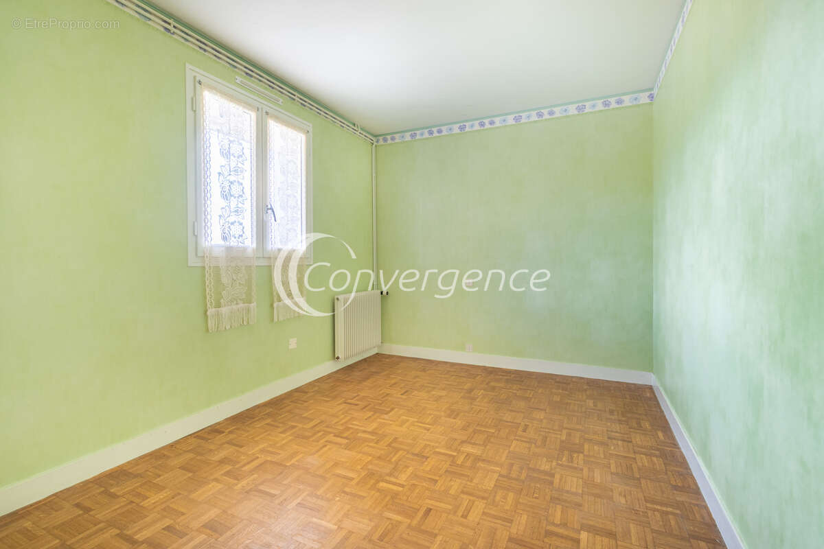 Maison à LA CROISILLE-SUR-BRIANCE