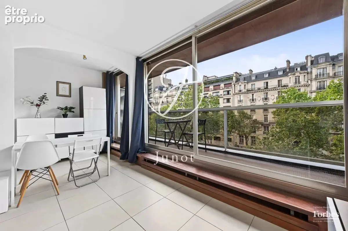 PARIS 16e - POMPE / FLANDRIN - Studio - 31,01m2 Carrez - Balcon 4,26m² - photo 7