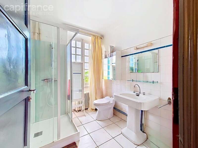 Appartement à LOCRONAN