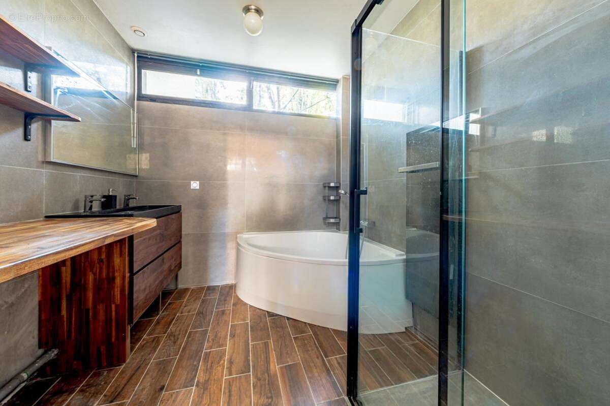 Appartement à SAINT-DENIS