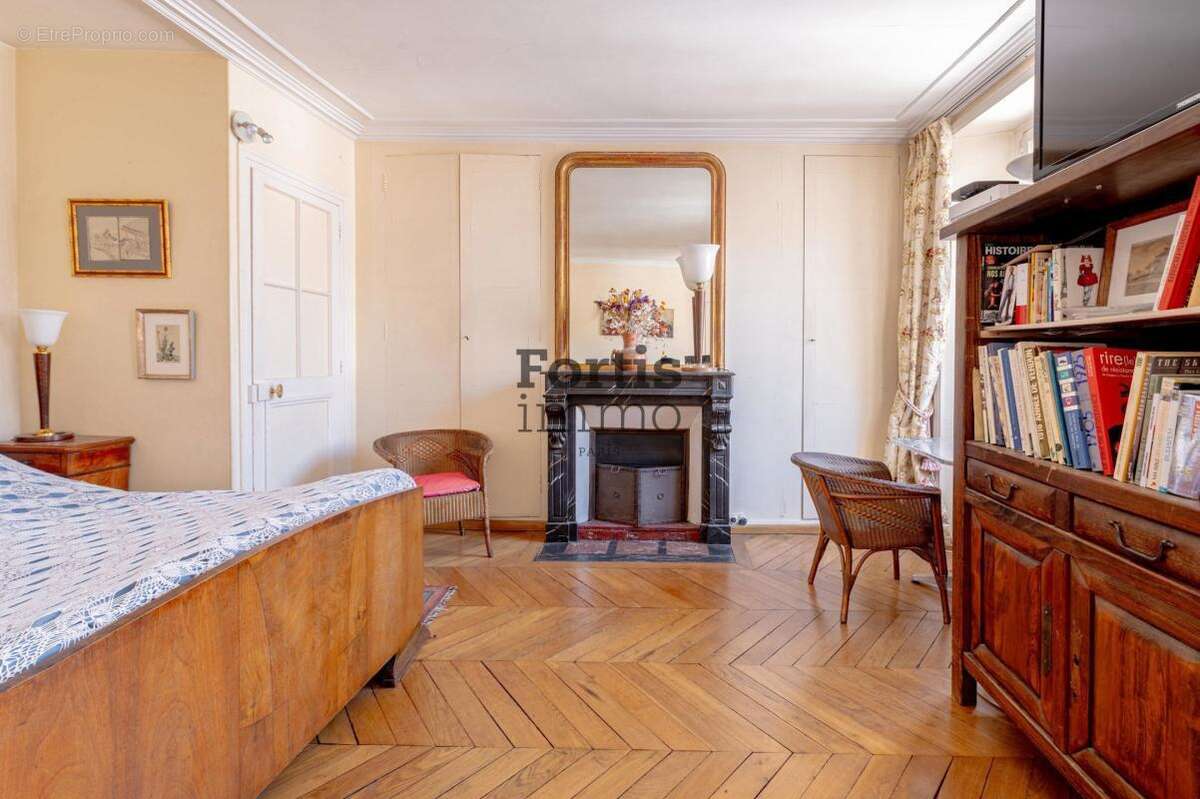 Appartement à PARIS-6E