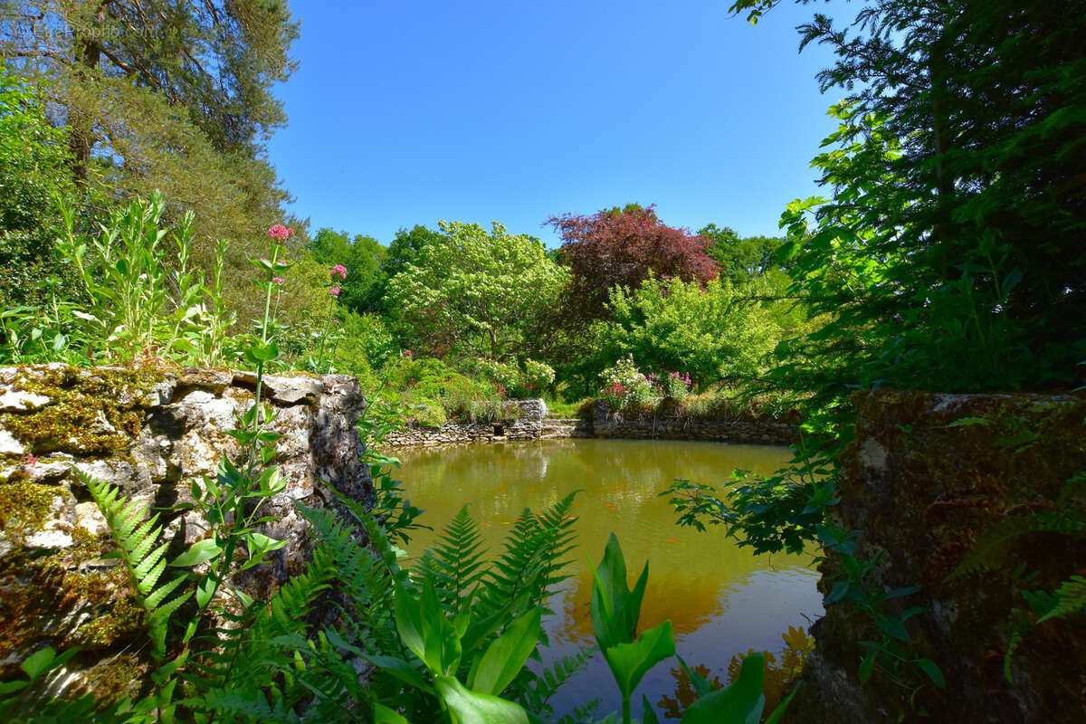 Maison à LES ESSARTS-LE-ROI