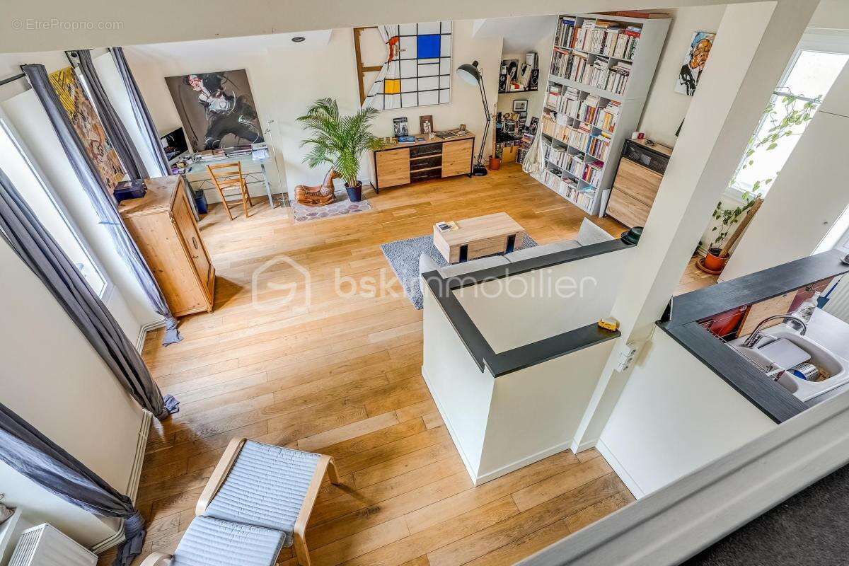 Appartement à PARIS-20E